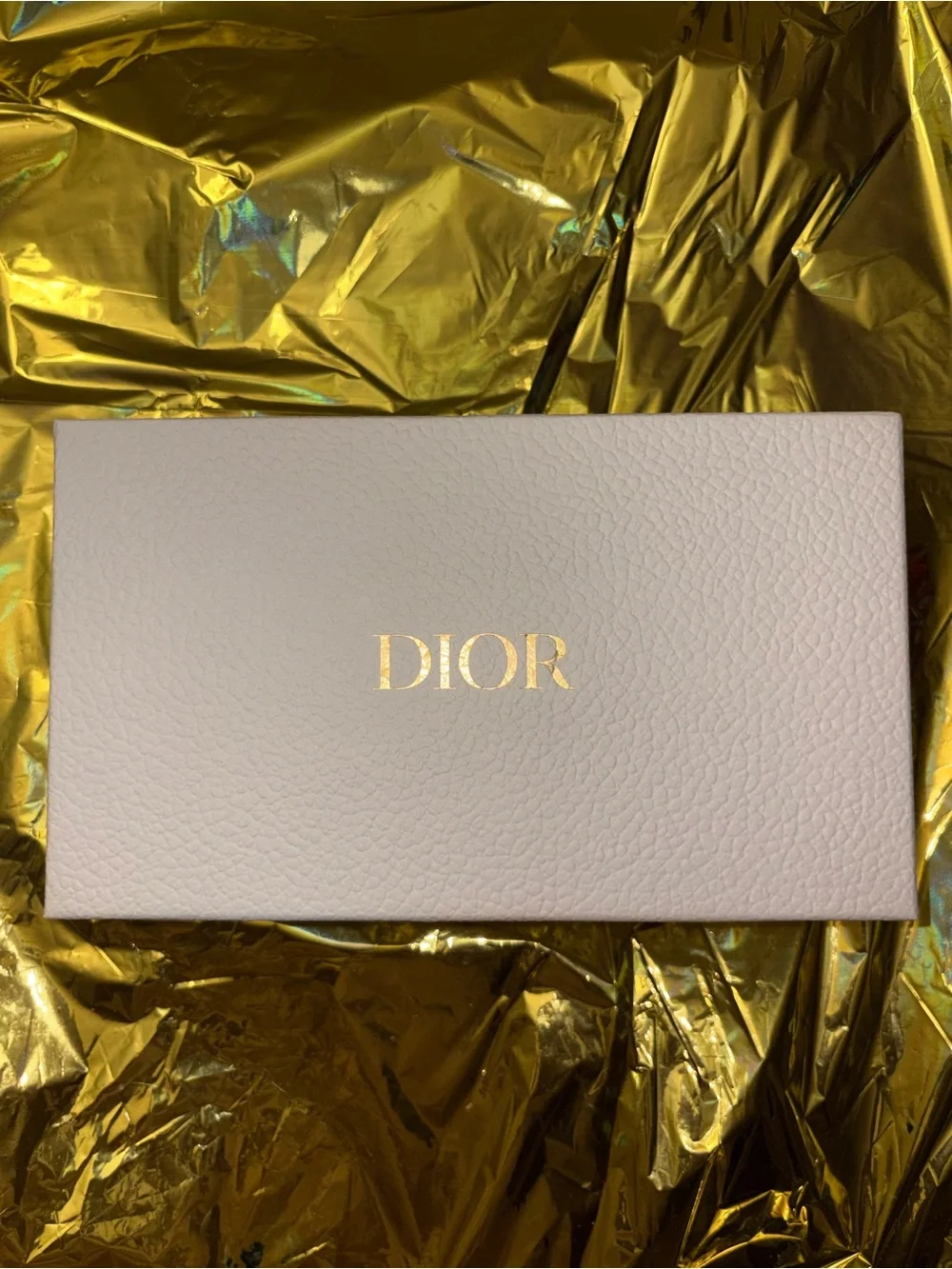 Dior Black and White Cat-Eye Sunglasses with Logo Temples - Picture 4 of 8